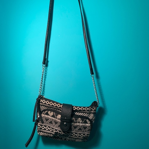 Purse - Picture 2 of 3